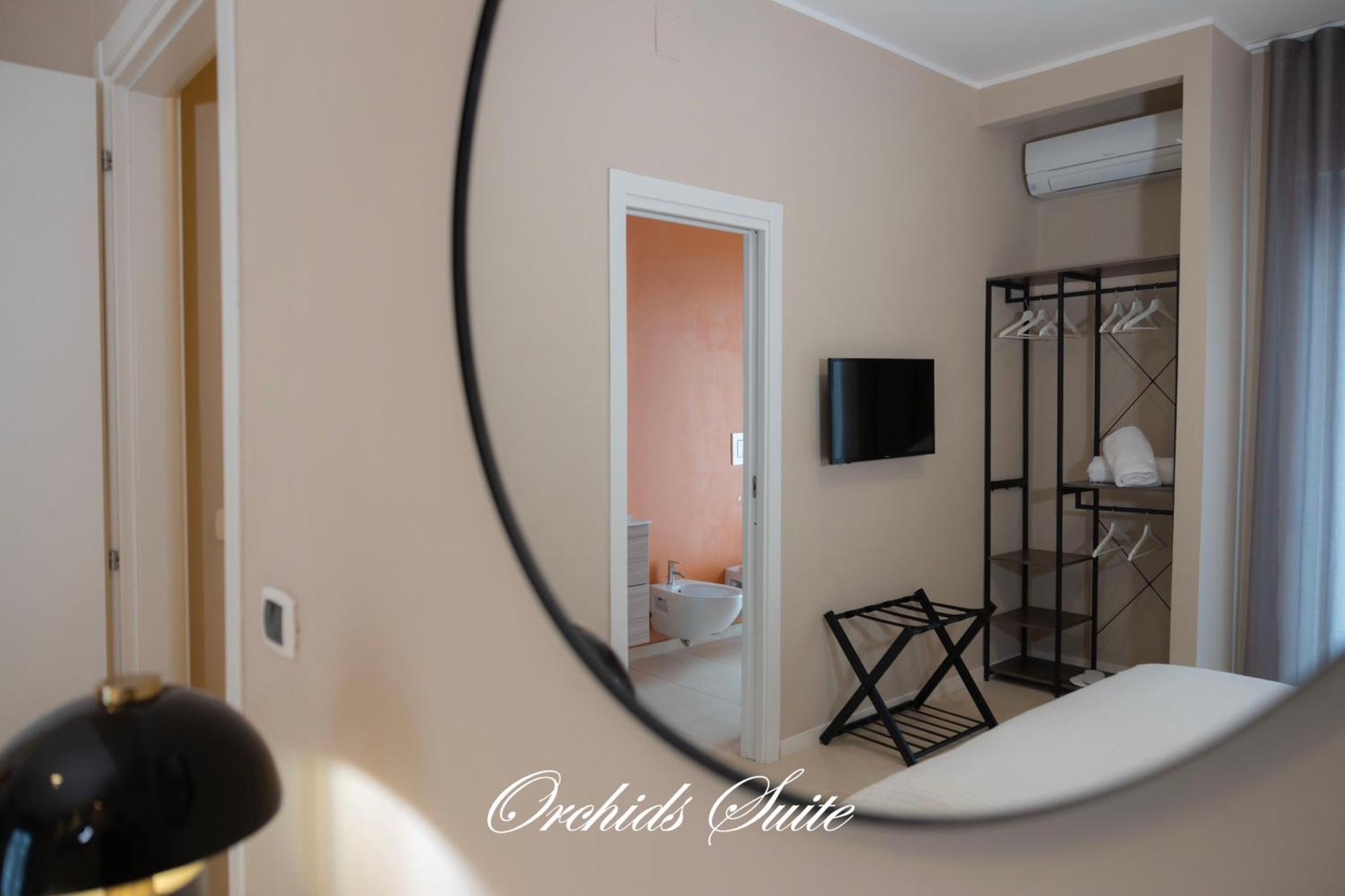 Orchids Suite Bari Luaran gambar